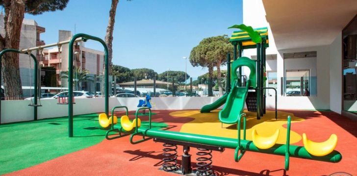 Patogus viešbutis jūsų kelionei – 4* BEST CAMBRILS