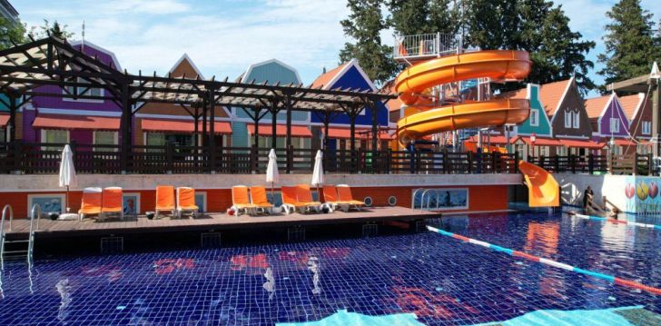 Apsistokite ORANGE COUNTY RESORT KEMER viešbutyje už gerą kainą.