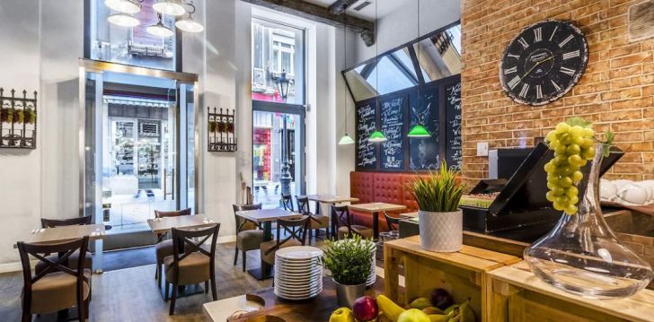 Apsistokite ESTILO FASHION HOTEL viešbutyje už gerą kainą. 