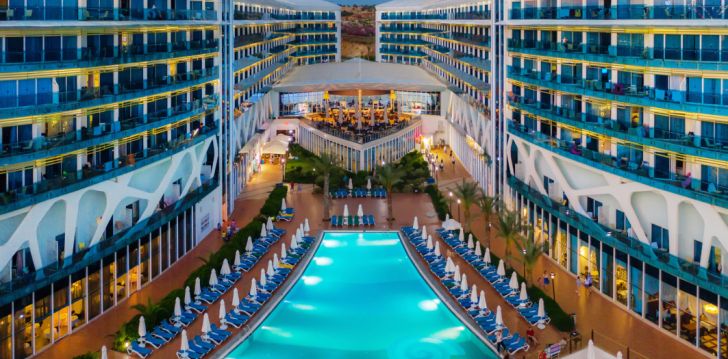 Apsistokite VIKINGEN INFINITY RESORT SPA viešbutyje už gerą kainą.