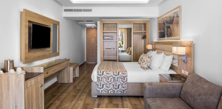 Patogus viešbutis jūsų kelionei – 4* BEACH ALBATROS RESORT