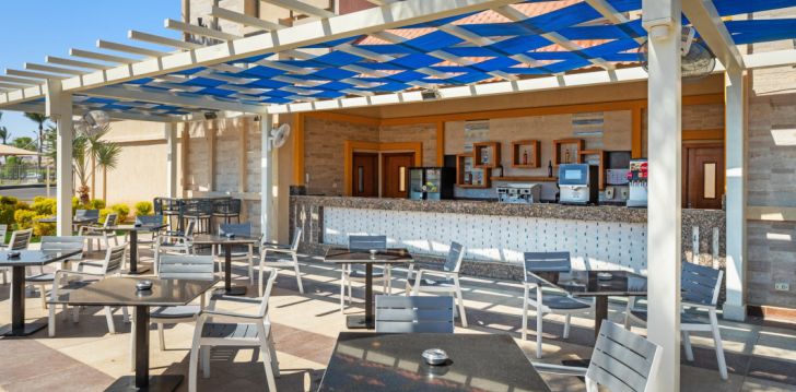 Apgyvendinimas 4* BEACH ALBATROS RESORT
