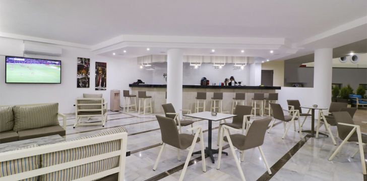 Nepraleisk progos pailsėti už gerą kainą - viešbutyje HARMONY RETHYMNO BEACH