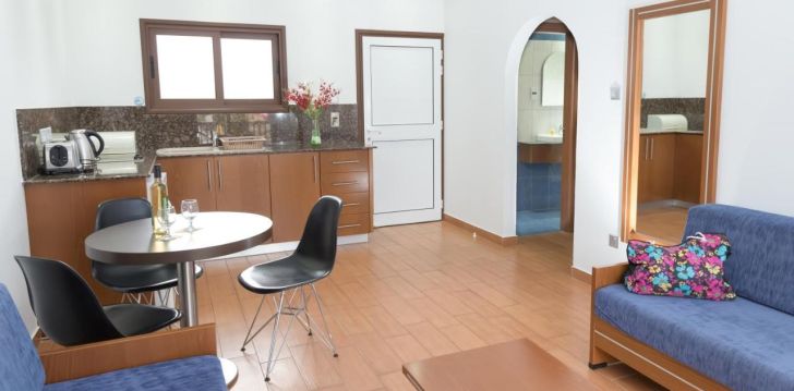 Viešbutis LOUTSIANA DELUXE APTS įsikūręs Kipras. 