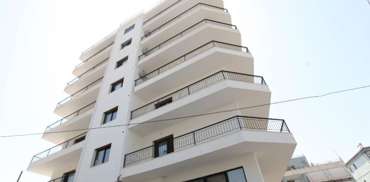 Apsistokite JOANNA SUITES viešbutyje už gerą kainą.
