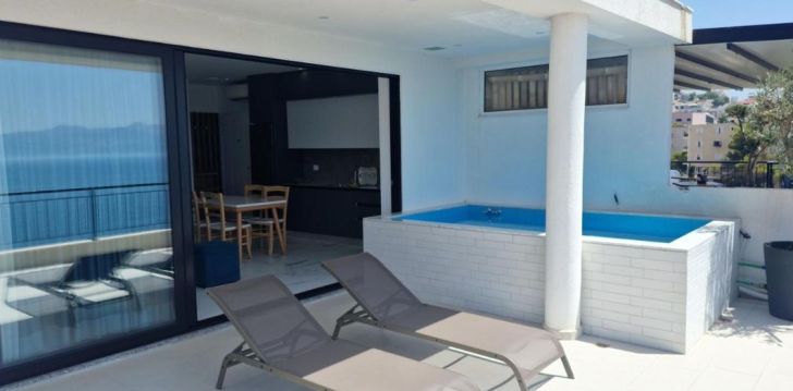 Planuoji kelionę į Albanija? apsistokite 3 viešbutyje JOANNA SUITES.