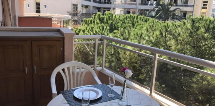 Apsistokite CALIFORNIA APARTHOTEL viešbutyje už gerą kainą.