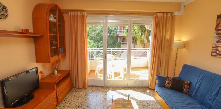 Viešbutis CALIFORNIA APARTHOTEL įsikūręs Ispanija.