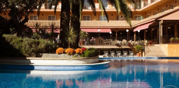 Apsistokite LUNA PARK HOTEL YOGA & SPA viešbutyje už gerą kainą.