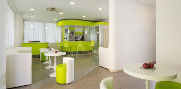 Planuoji kelionę į Italija? apsistokite 3 viešbutyje HOTEL SCARLET.