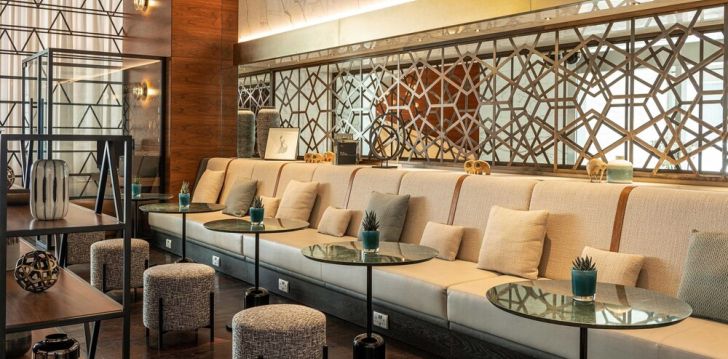 Jaukus viešbutis SHERATON GRAND HOTEL DUBAI, jūsų atostogoms