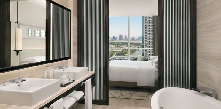 Planuoji kelionę į JAE? apsistokite 5 viešbutyje SHERATON GRAND HOTEL DUBAI. 