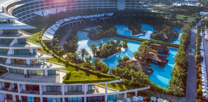 apsistokite MAXX ROYAL BELEK GOLF RESORT viešbutyje už gerą kainą. 