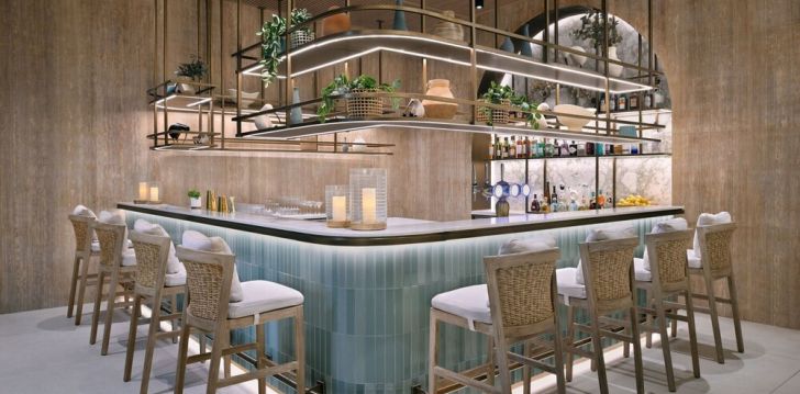 Apsistokite SHERATON GRAND HOTEL DUBAI viešbutyje už gerą kainą. 