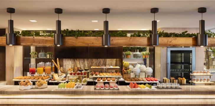 Jaukus viešbutis SHERATON GRAND HOTEL DUBAI, jūsų atostogoms