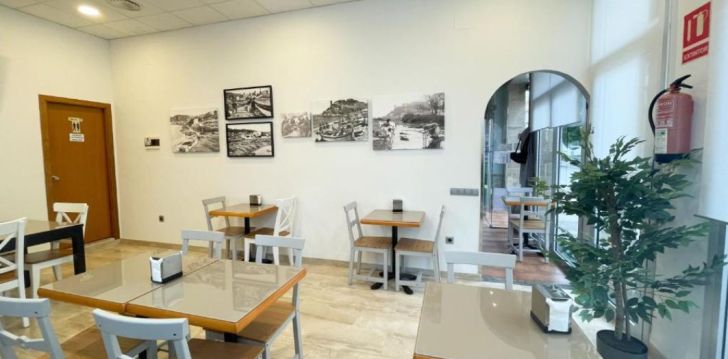 Planuoji kelionę į Ispanija? apsistokite 2 viešbutyje HOTEL TURISSA. 