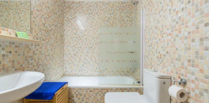 Viešbutis ELS LLORERS APARTAMENTOS įsikūręs Ispanija.