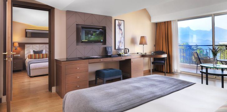 Apsistokite IMPERIAL TURKIZ RESORT viešbutyje už gerą kainą.