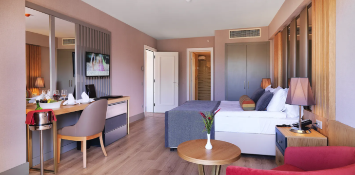 Viešbutis IMPERIAL TURKIZ RESORT įsikūręs Turkija.