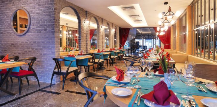 Apsistokite IMPERIAL TURKIZ RESORT viešbutyje už gerą kainą.
