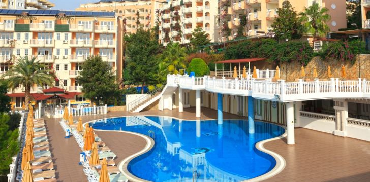 Apsistokite CLUB PARADISO HOTEL & RESORT viešbutyje už gerą kainą. 