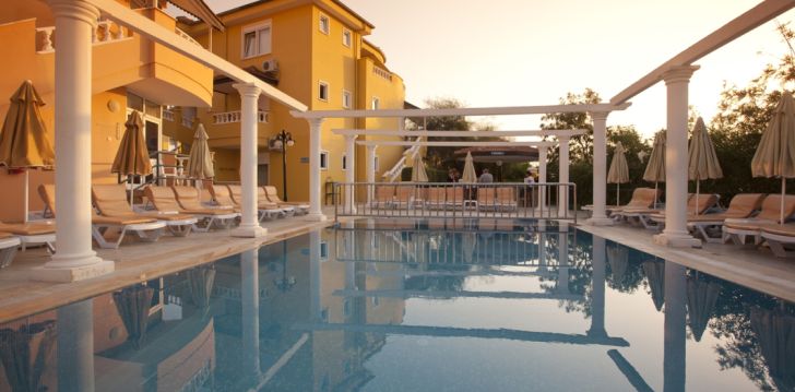 CLUB PARADISO HOTEL & RESORT - klientų vertinamas, kaip geras kainos ir kokybės santykis. 