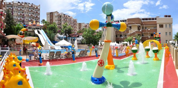 CLUB PARADISO HOTEL & RESORT - klientų vertinamas, kaip geras kainos ir kokybės santykis. 
