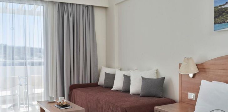 Apsistokite BLUE BAY BEACH RESORT viešbutyje už gerą kainą.