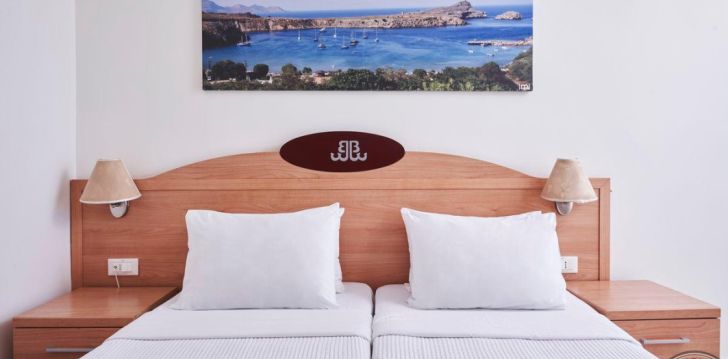 Viešbutis BLUE BAY BEACH RESORT įsikūręs Graikija. 