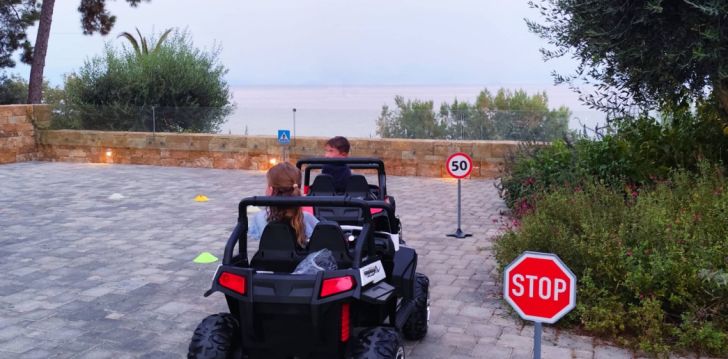 Rinkitės viešbutį MARBELLA CORFU kelionei į Graikija