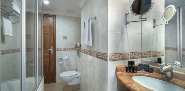 Patogus viešbutis jūsų kelionei – 5* ROX RESORT HOTEL