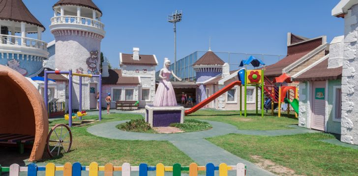 Patogus viešbutis jūsų kelionei – 5* ROX RESORT HOTEL