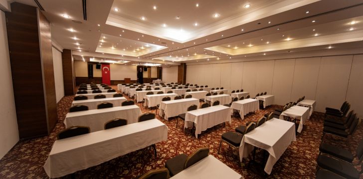Atostogos Turkija – apsistokite viešbutyje ROX RESORT HOTEL