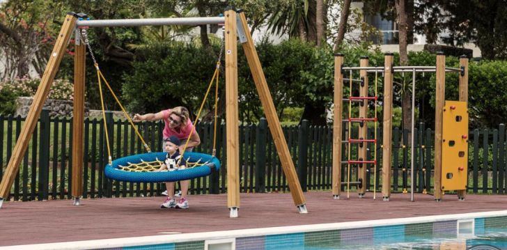 Atostogos Graikija – apsistokite viešbutyje KONTOKALI BAY RESORT & SPA