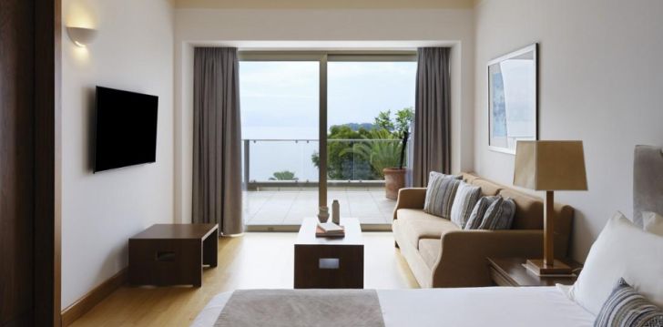 Atostogos Graikija – apsistokite viešbutyje KONTOKALI BAY RESORT & SPA