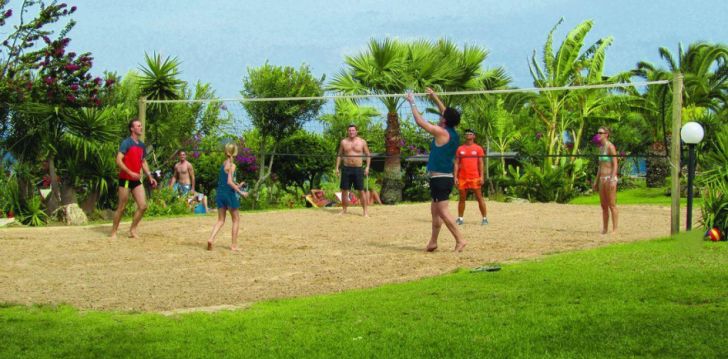 Planuoji kelionę į Kipras? apsistokite 4 viešbutyje CRYSTAL SPRINGS BEACH.