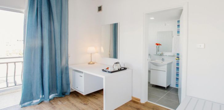 Rinkitės viešbutį MIKES KANARIUM CITY HOTEL kelionei į Kipras
