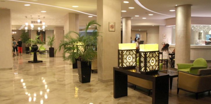 Planuoji kelionę į Tunisas? apsistokite 4 viešbutyje EL MEHDI BEACH RESORT.