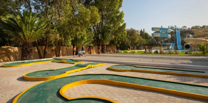 Apgyvendinimas 4* SHALIMAR AQUA PARK