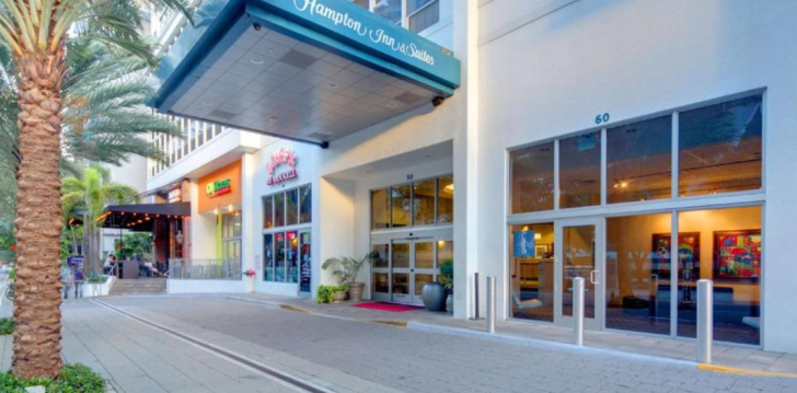 HAMPTON INN SUITES MIAMI DOWNTOWN - klientų vertinamas, kaip geras kainos ir kokybės santykis. 