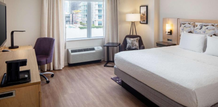 Planuoji kelionę į JAV? apsistokite 2 viešbutyje HAMPTON INN SUITES MIAMI DOWNTOWN.