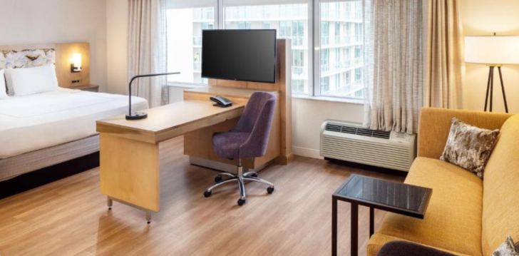 Atostogos JAV – apsistokite viešbutyje HAMPTON INN SUITES MIAMI DOWNTOWN