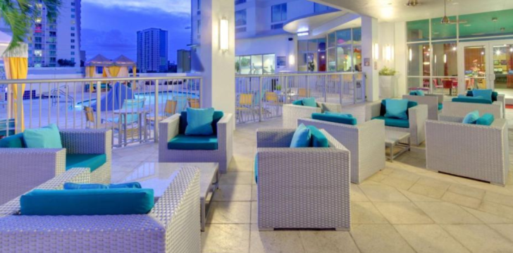 Nepraleisk progos pailsėti už gerą kainą - viešbutyje HAMPTON INN SUITES MIAMI DOWNTOWN