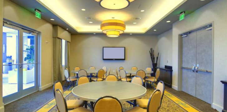 Rinkitės viešbutį HAMPTON INN SUITES MIAMI DOWNTOWN kelionei į JAV