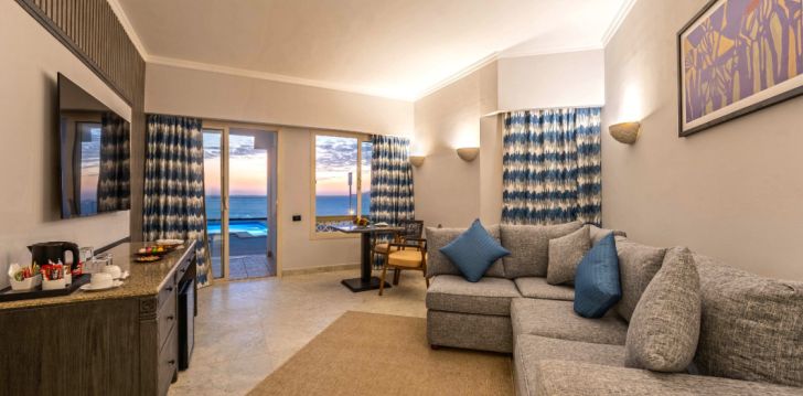 Tavo atostogos prasideda viešbutyje INVIDIA CORAL BEACH TIRAN