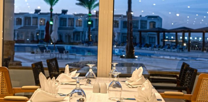 Rinkitės viešbutį INVIDIA CORAL BEACH TIRAN kelionei į Egiptas