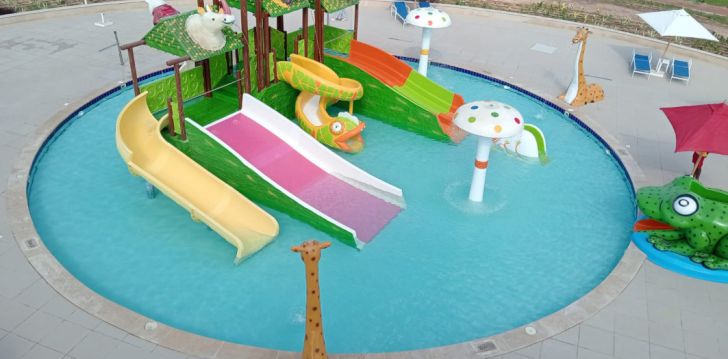 Jaukus viešbutis INVIDIA CORAL BEACH TIRAN, jūsų atostogoms