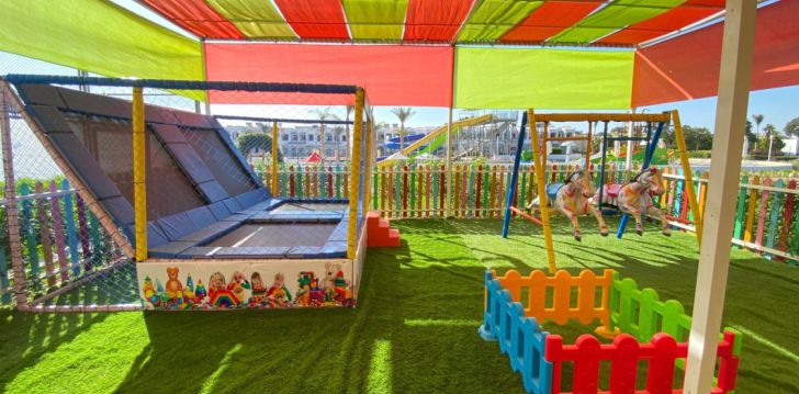 Rinkitės viešbutį INVIDIA CORAL BEACH TIRAN kelionei į Egiptas