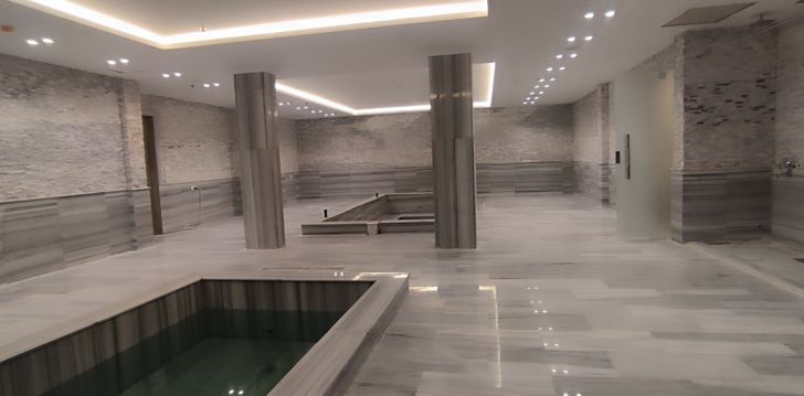 Apsistokite INVIDIA CORAL BEACH TIRAN viešbutyje už gerą kainą. 
