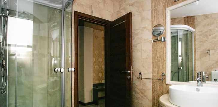 Rinkitės viešbutį ALEXANDAR LUX kelionei į Juodkalnija